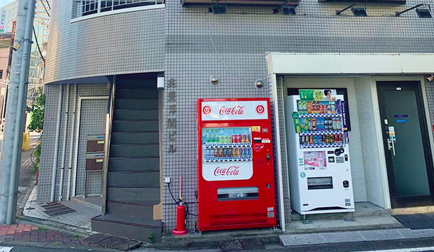 エントランス 1